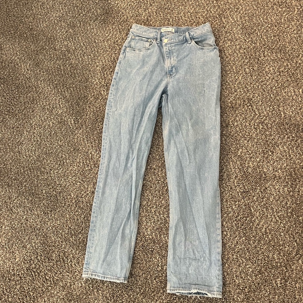 Abercrombie and Fitch 90s Ultra High Rise Straight Jean